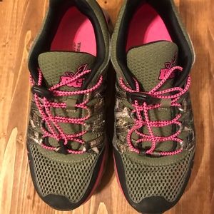 Real Tree tennis shoes